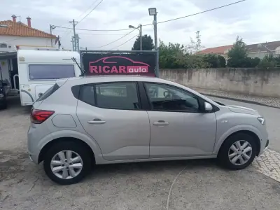 Dacia Sandero 2023 - 14900 EUR, 64868 km - 64868km - foto 5 de 31