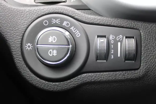 Fiat 500X 2021 - 16400 EUR, 7450 km - 7450km - foto 17 de 38