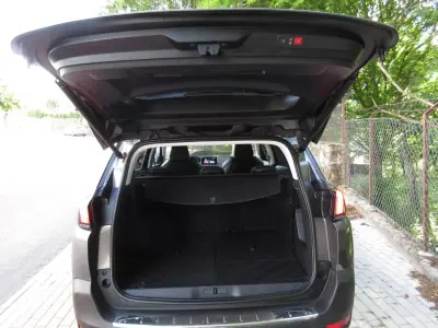Peugeot 5008 2017 - 20490 EUR, 161000 km - AUTO.MOTO.pt - 161000km - foto 32 de 57