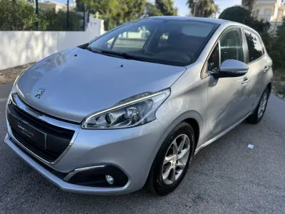 Peugeot 208 2016 - 44000km