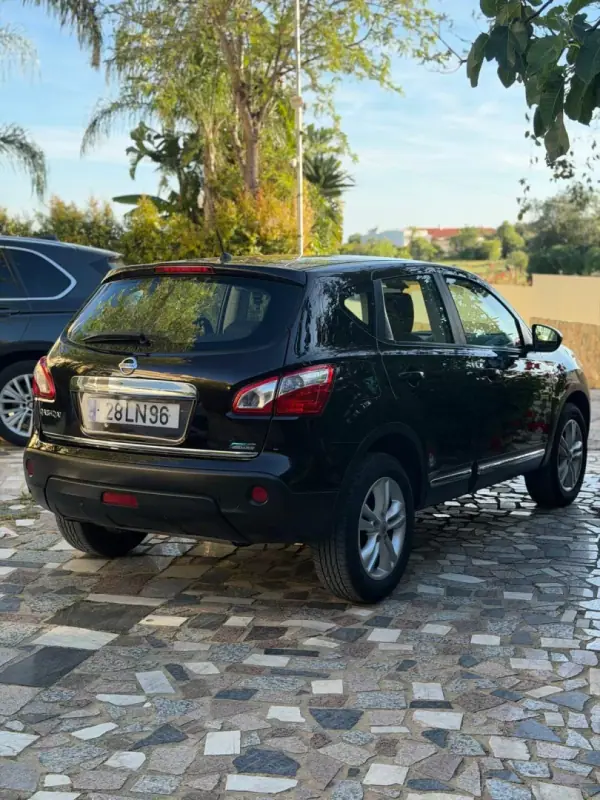 Nissan Qashqai 2011 - 11900 EUR, 118947 km - AUTO.MOTO.pt - 118947km - foto 5 de 9