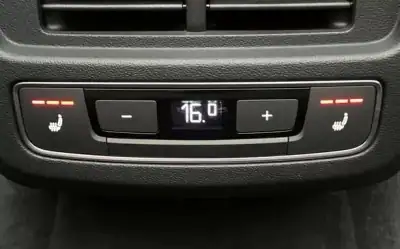 Audi e-tron GT 2022 - 55990 EUR, 80804 km - AUTO.MOTO.pt - 80804km - foto 29 de 31