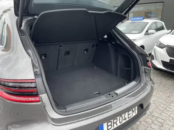 Porsche Macan 2014 - 34900 EUR, 215608 km - AUTO.MOTO.pt - 215608km - foto 23 de 41