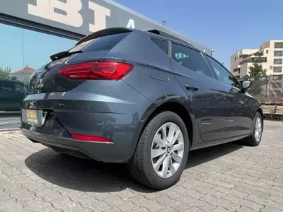 SEAT Leon 2020 - 16900 EUR, 89780 km - AUTO.MOTO.pt - 89780km - foto 9 de 12