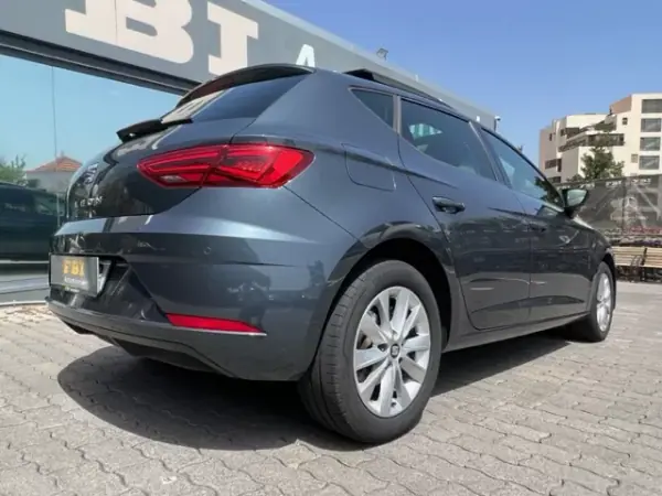 SEAT Leon 2020 - 15900 EUR, 89780 km - AUTO.MOTO.pt - 89780km - foto 9 de 12