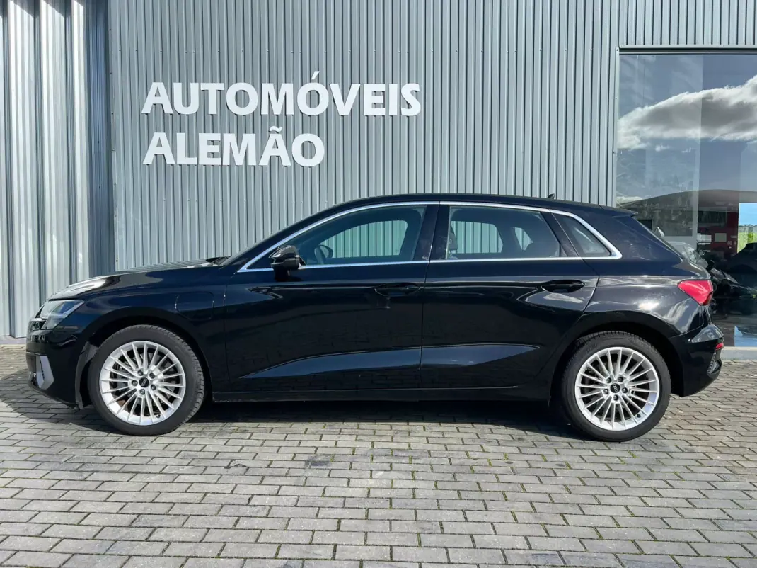 Audi A3 Sportback 2024 - 31000 EUR, 35906 km - AUTO.MOTO.pt - 35906km - foto 5 de 17