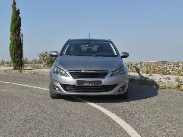 Peugeot 308 SW 2016 - 10490 EUR, 123507 km - 123507km - foto 2 de 28