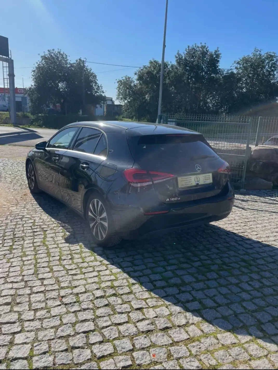Mercedes-Benz A 180 2021 - 25900 EUR, 110260 km - AUTO.MOTO.pt - 110260km - foto 8 de 15