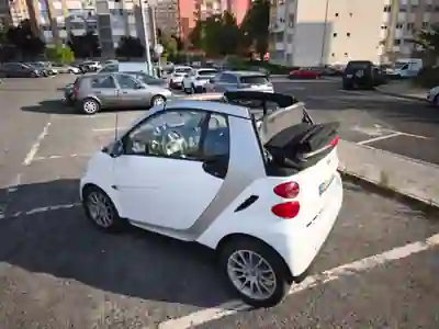 Smart Fortwo Cabrio 2007 - 6000 EUR, 106500 km - AUTO.MOTO.pt - 106500km - foto 3 de 10