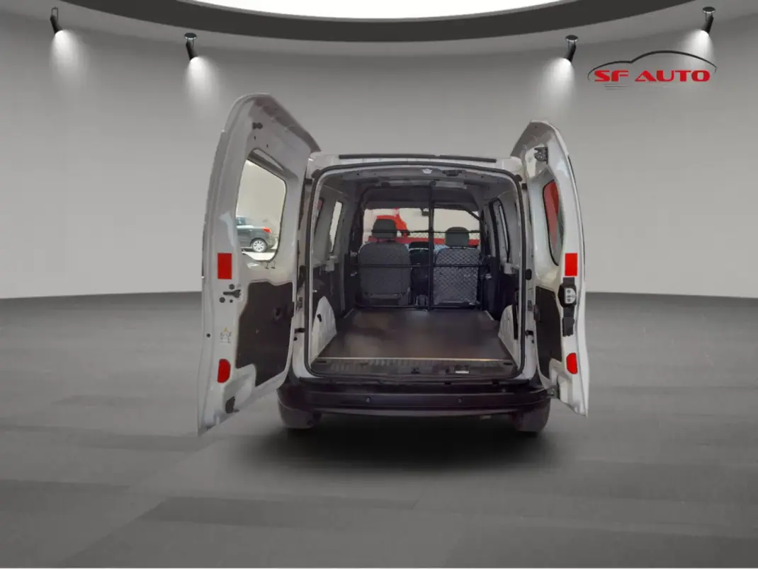 Renault Kangoo Express 1.5 BLUEHDI 2021 - 11490 EUR, 89330 km - AUTO.MOTO.pt - 89330km - foto 10 de 17