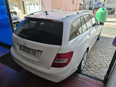 Mercedes-Benz C 200 2012 - 11990 EUR, 263748 km - AUTO.MOTO.pt - 263748km - foto 5 de 24
