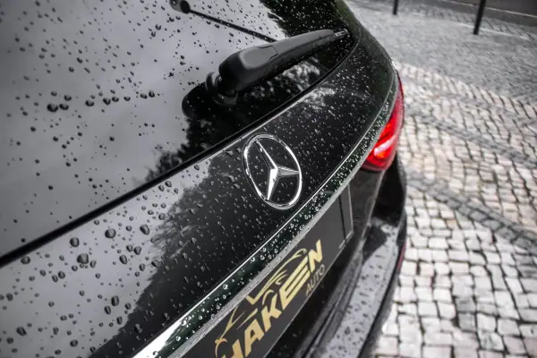Mercedes-Benz E 300 2022 - 39750 EUR, 66165 km - AUTO.MOTO.pt - 66165km - foto 13 de 51