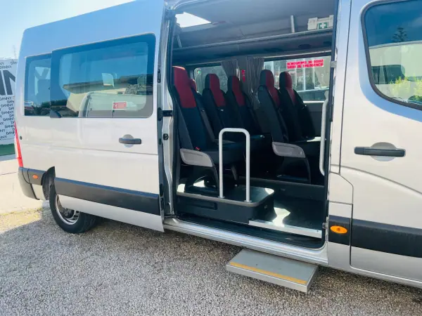 Renault MASTER 2.2DCI CAIXA ABERTA 2016 - 22500 EUR, 1 km - AUTO.MOTO.pt - 1km - foto 6 de 10