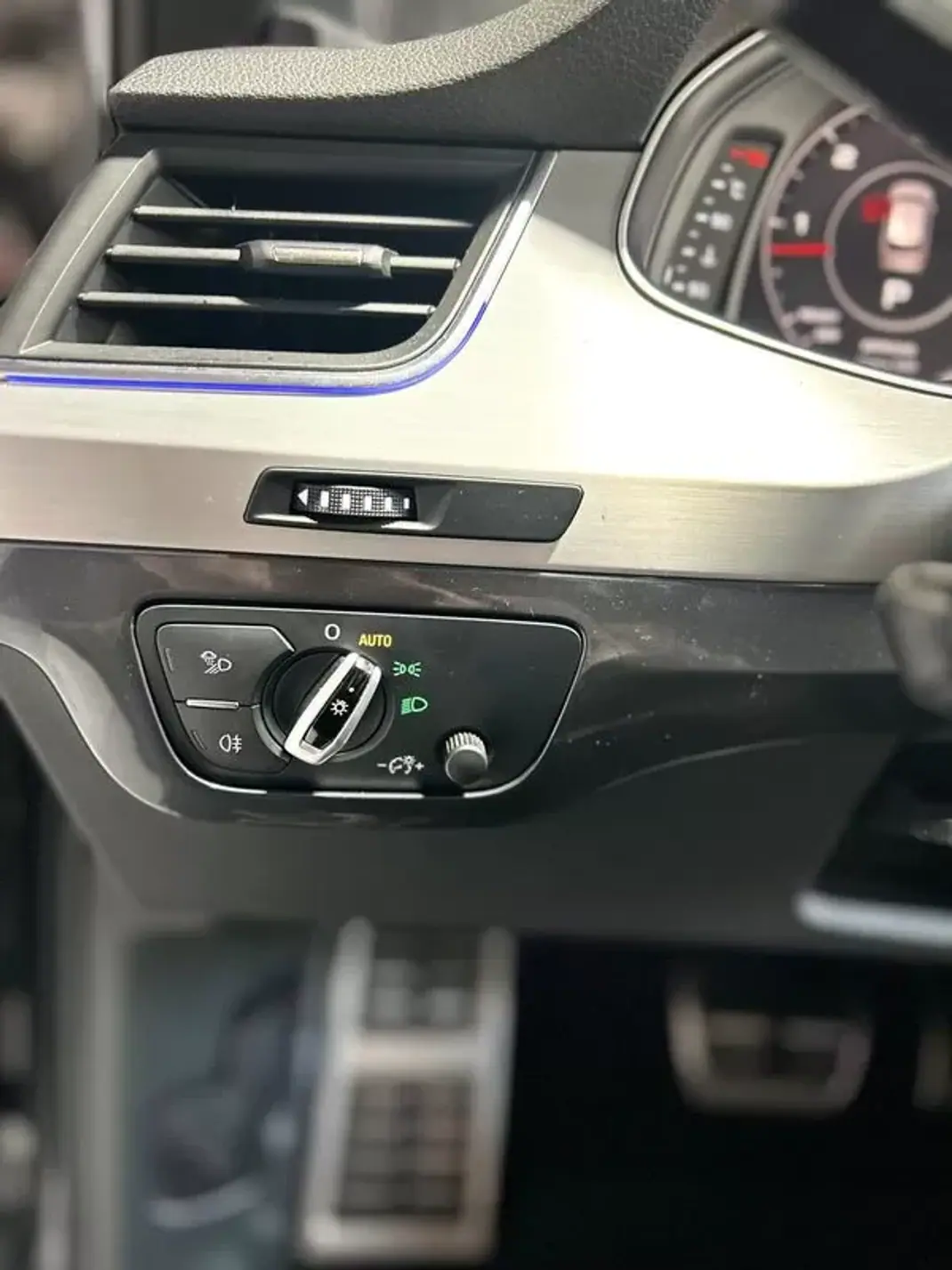 Audi Q7 2016 - 41000 EUR, 139983 km - AUTO.MOTO.pt - 139983km - foto 13 de 46