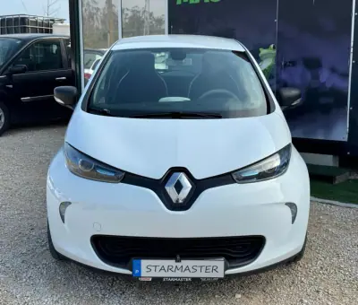 Renault Zoe 2017 - 10550 EUR, 98529 km - AUTO.MOTO.pt - 98529km - foto 2 de 18
