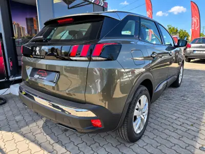 Peugeot 3008 2017 - 15900 EUR, 105000 km - foto 2 de 6