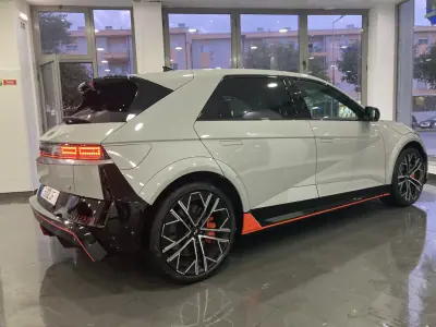 Hyundai Ioniq 5 N 2024 - 66000 EUR, 7031 km - AUTO.MOTO.pt - 7031km - foto 5 de 38