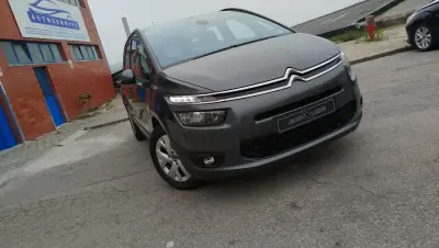 Citroën C4 Grand Picasso 2014 - 10500 EUR, 171000 km - AUTO.MOTO.pt - 171000km - foto 11 de 14