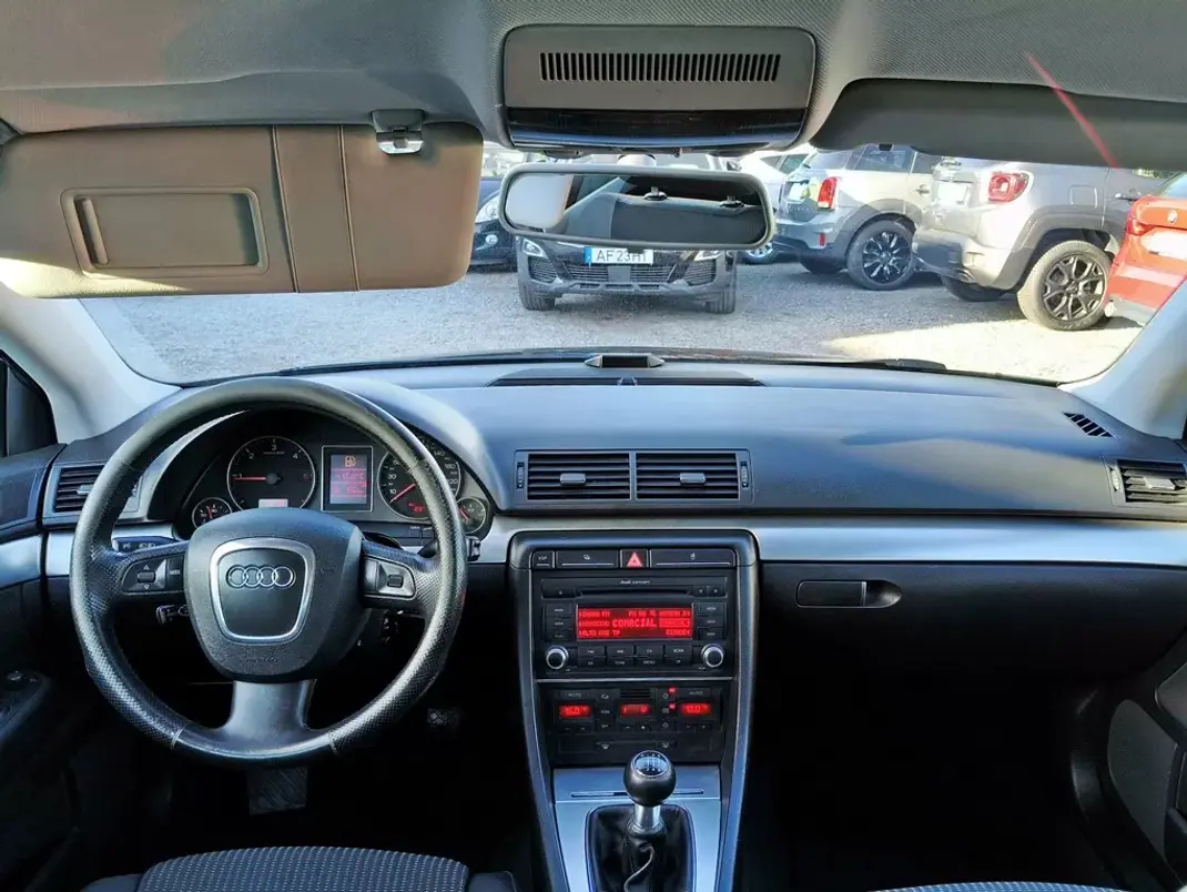 Audi A4 2007 - 8290 EUR, 237330 km - AUTO.MOTO.pt - 237330km - foto 2 de 29