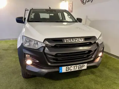 Isuzu D-Max 2023 - 32950 EUR, 32000 km - AUTO.MOTO.pt - 32000km - foto 5 de 26