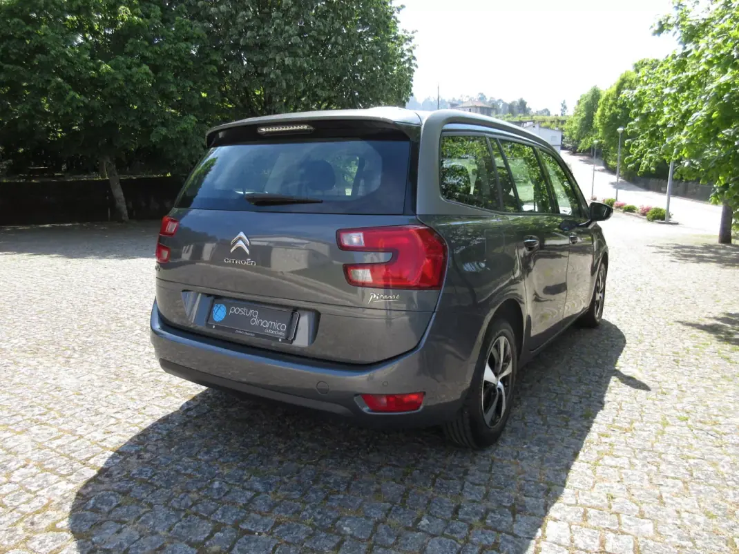 Citroën C4 Grand Picasso 2014 - 11490 EUR, 185000 km - AUTO.MOTO.pt - 185000km - foto 9 de 60