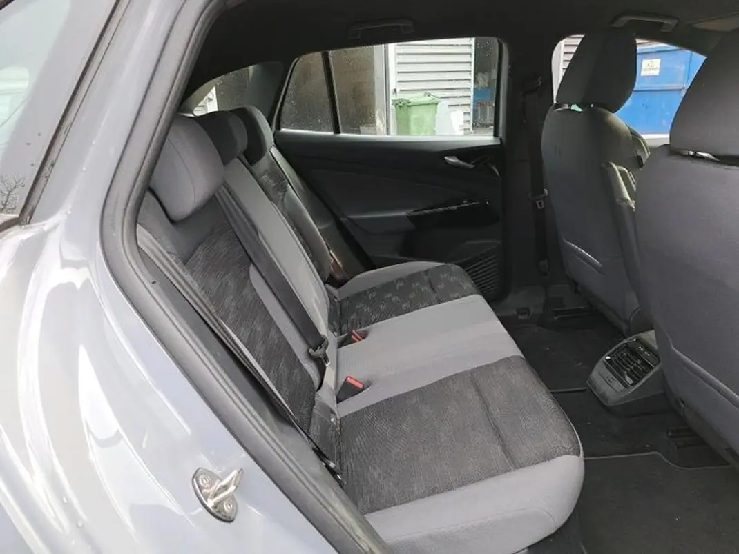 Volkswagen ID.4 2021 - 25900 EUR, 59000 km - 59000km - foto 11 de 14