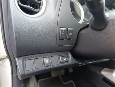 Nissan Navara 2021 - 33900 EUR, 151424 km - 151424km - foto 5 de 27