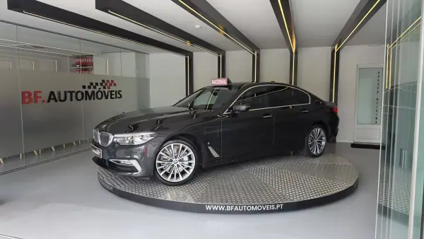 BMW 530 2017 - 21900 EUR, 230206 km - AUTO.MOTO.pt - 230206km - foto 2 de 58