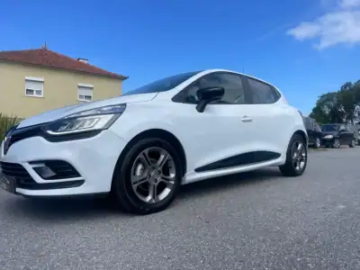 Renault Clio 2018 - 11850 EUR, 60877 km - AUTO.MOTO.pt - 60877km - foto 6 de 25