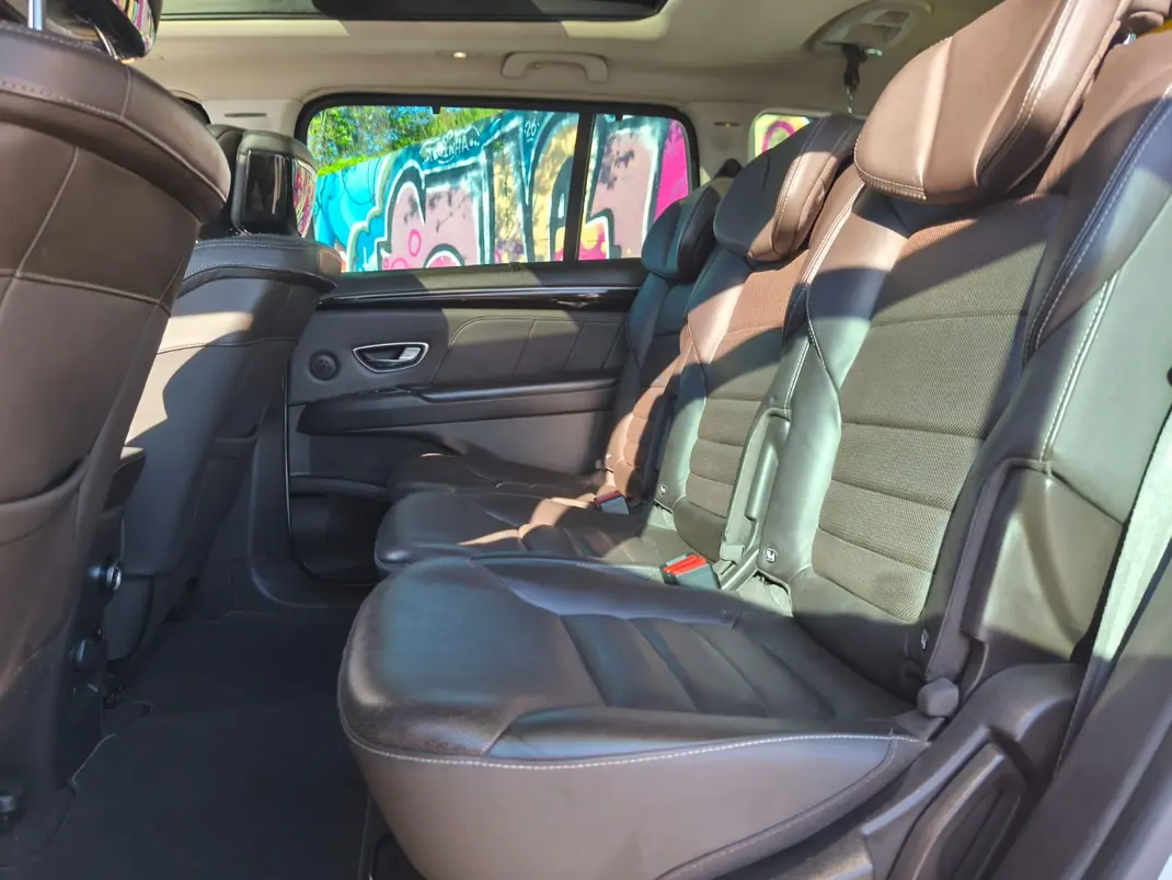 Renault Espace 2016 - 16450 EUR, 171955 km - AUTO.MOTO.pt - 171955km - foto 23 de 31