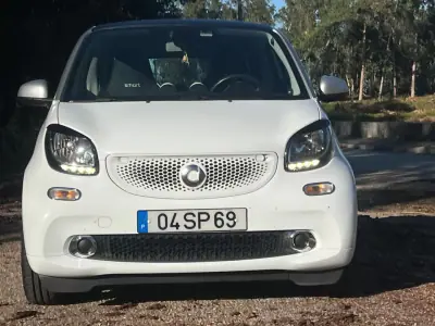Smart ForTwo 2015 - 9990 EUR, 56330 km - 56330km - foto 3 de 32
