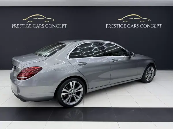 Mercedes-Benz C 350 e 2016 Híbrido Plug-In