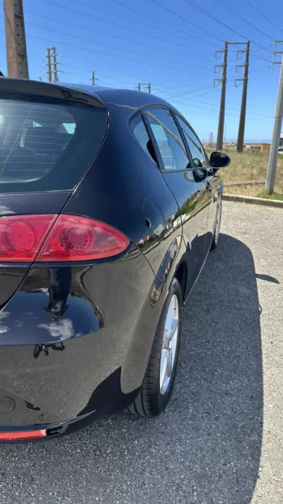 SEAT Leon 2011 - 6950 EUR, 151000 km - AUTO.MOTO.pt - 151000km - foto 15 de 19