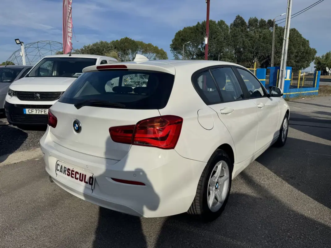 BMW 116 2018 - 15750 EUR, 152297 km - 152297km - foto 6 de 27