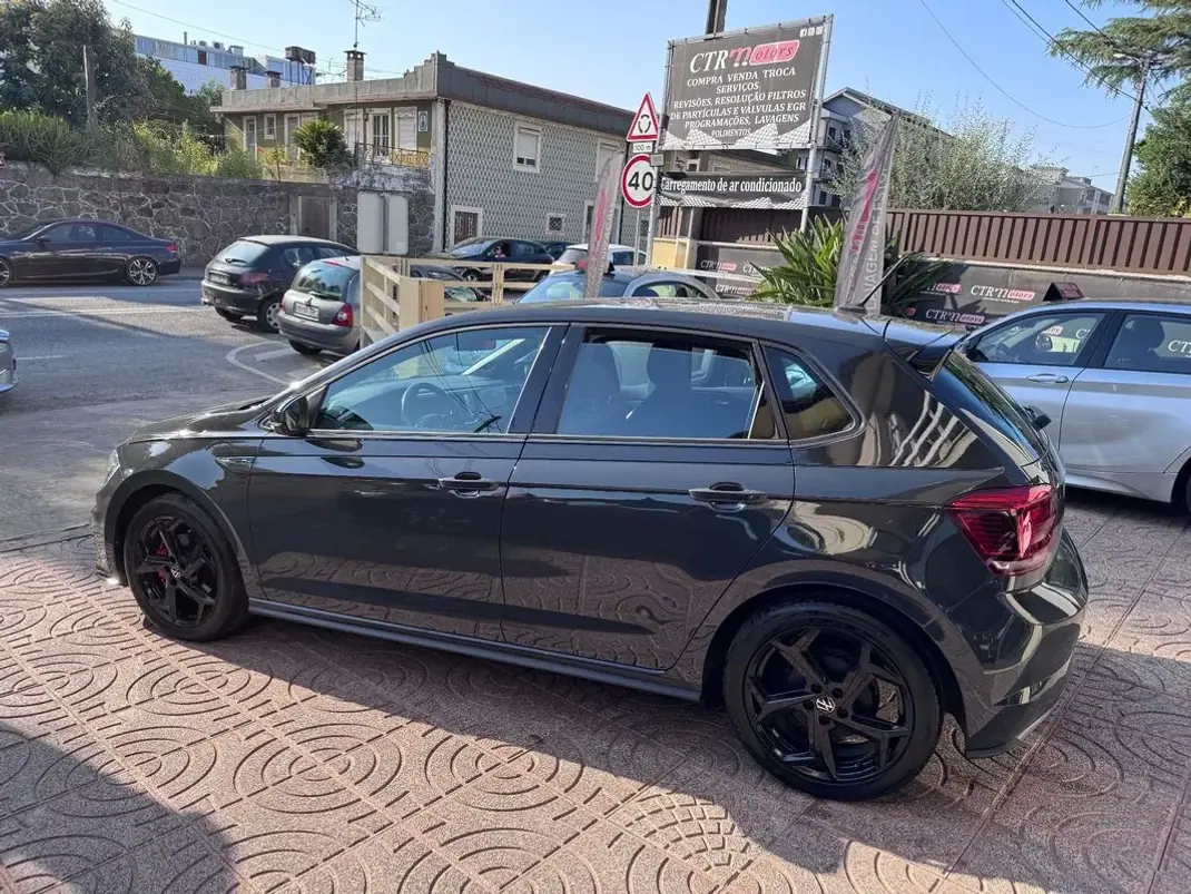 Volkswagen Polo 2018 - 14900 EUR, 186328 km - 186328km - foto 4 de 32
