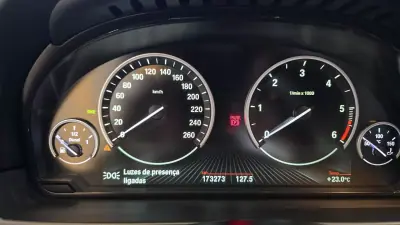BMW 520 2017 - 20900 EUR, 173273 km - AUTO.MOTO.pt - 173273km - foto 46 de 61