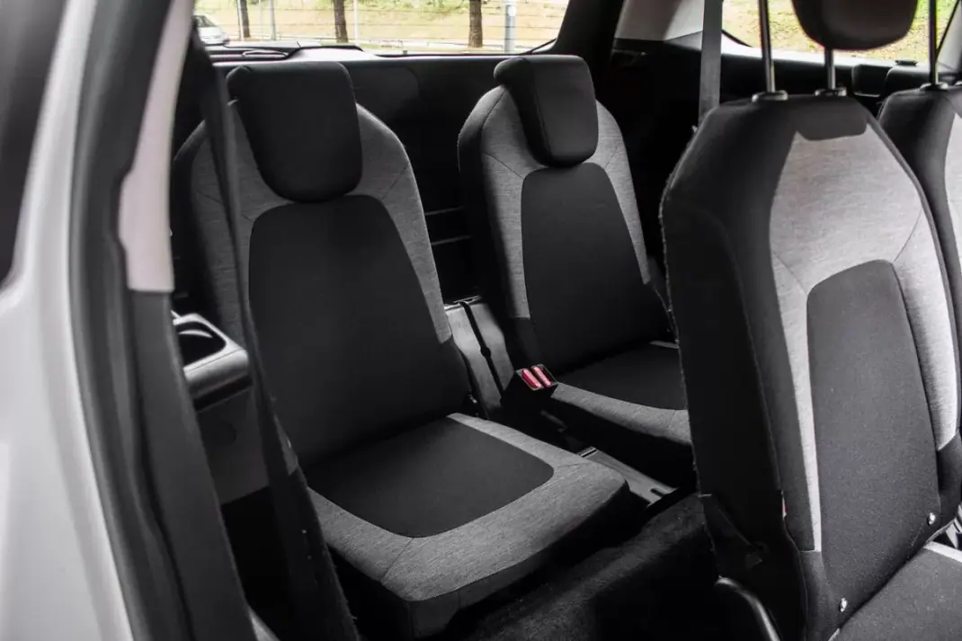 Citroën Grand C4 Spacetourer 2019 - 10750 EUR, 230819 km - AUTO.MOTO.pt - 230819km - foto 28 de 38