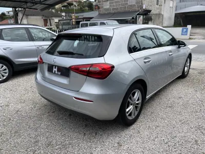 Mercedes-Benz A 180 2020 - 23000 EUR, 147000 km - AUTO.MOTO.pt - 147000km - foto 5 de 19