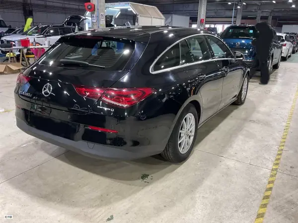 Mercedes-Benz CLA 180 2021 - 25900 EUR, 119616 km - AUTO.MOTO.pt - 119616km - foto 4 de 8