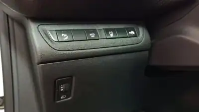 Peugeot 2008 2015 - 11490 EUR, 92490 km - AUTO.MOTO.pt - 92490km - foto 29 de 72