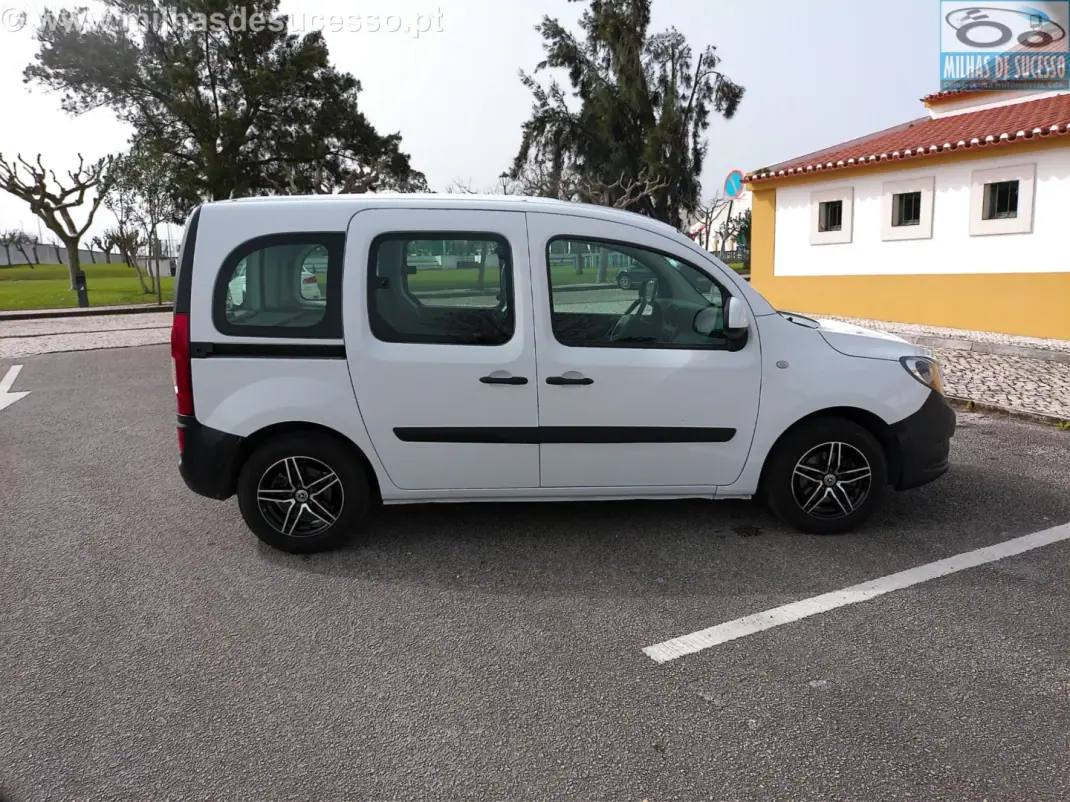Mercedes-Benz Citan 109 1.5 CDi C/IVA 2019 - 16850 EUR, 118000 km - AUTO.MOTO.pt - 118000km - foto 20 de 31