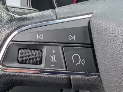 SEAT Arona 2019 - 10500 EUR, 229648 km - AUTO.MOTO.pt - 229648km - foto 21 de 23