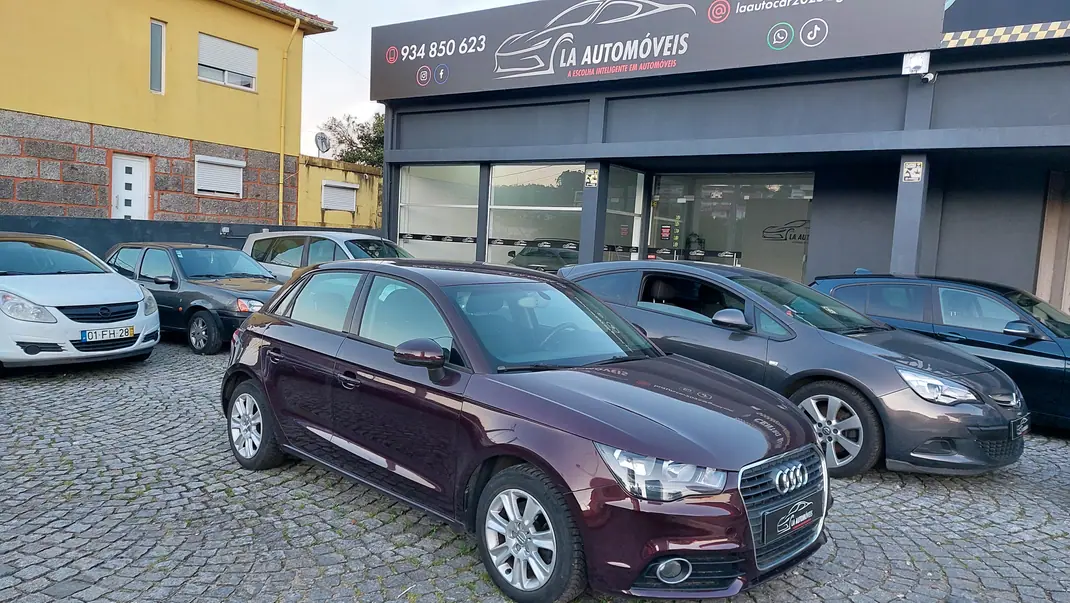 Audi A1 Sportback 2013 - 8500 EUR, 209000 km - AUTO.MOTO.pt - 209000km - foto 7 de 15