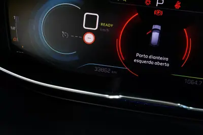Peugeot 3008 2021 - 24900 EUR, 33858 km - AUTO.MOTO.pt - 33858km - foto 4 de 19