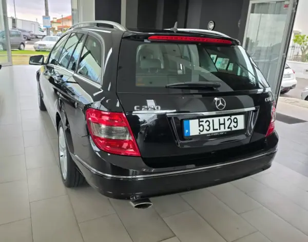 Mercedes-Benz C 220 2011 - 12900 EUR, 222771 km - AUTO.MOTO.pt - 222771km - foto 4 de 31