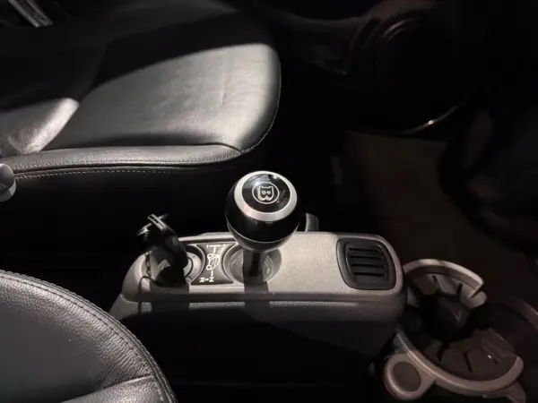 Smart ForTwo Coupé 2013 - 12500 EUR, 118671 km - AUTO.MOTO.pt - 118671km - foto 21 de 48