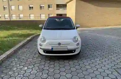 Fiat 500C 2013 - 6990 EUR, 102000 km - AUTO.MOTO.pt - 102000km - foto 3 de 15
