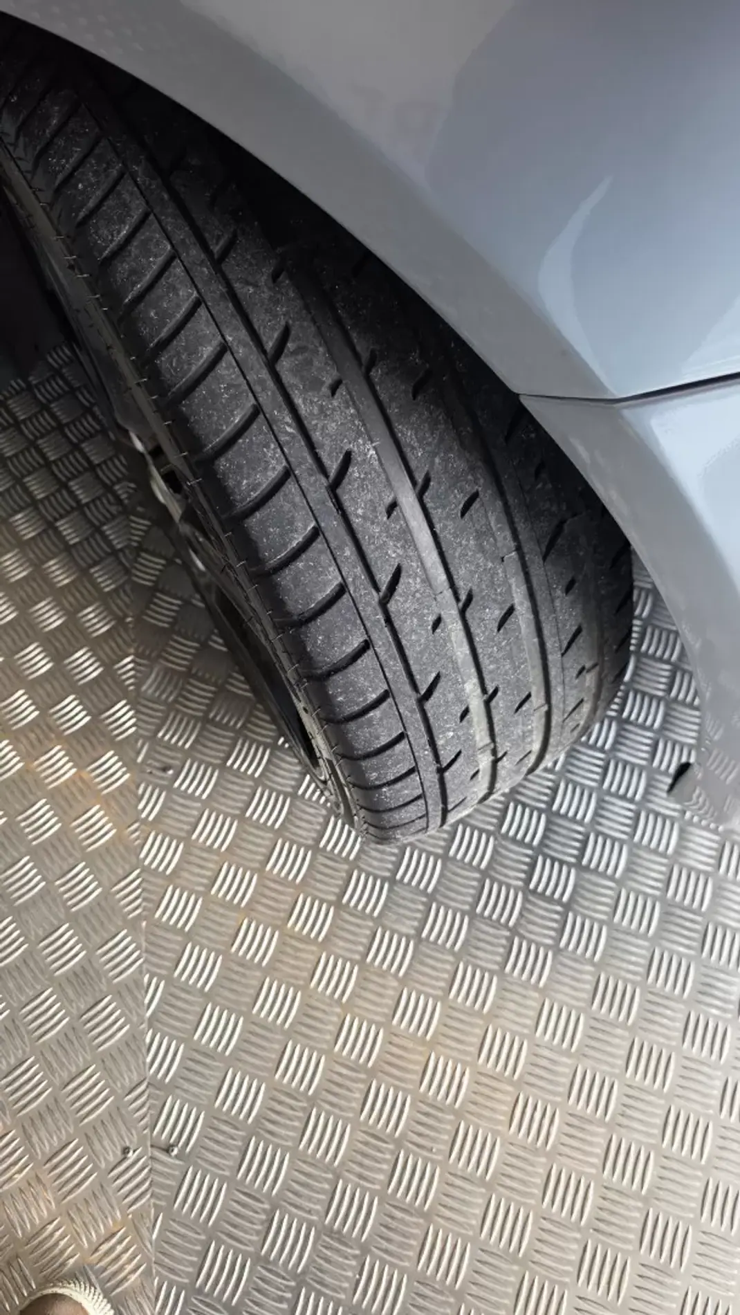 SEAT Leon 2011 - 8900 EUR, 188295 km - AUTO.MOTO.pt - 188295km - foto 35 de 52