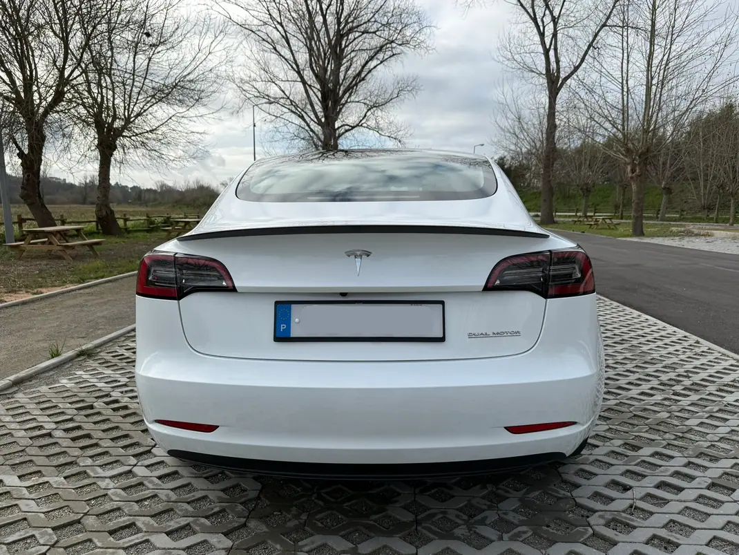 Tesla Model 3 2022 - 33500 EUR, 70000 km - AUTO.MOTO.pt - 70000km - foto 15 de 30