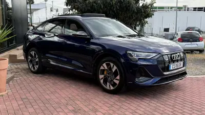 Audi e-tron Sportback 2022 - 32990 EUR, 82000 km - AUTO.MOTO.pt - 82000km - foto 14 de 43